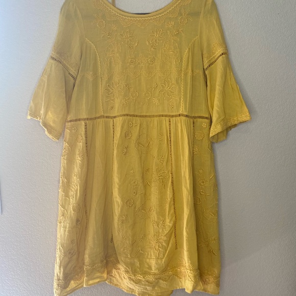 Akemi Kin Anthropologie Yellow Stitch Detail Dress - Picture 7 of 7
